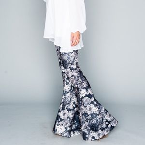 Show Me Your Mumu Bam bam bells